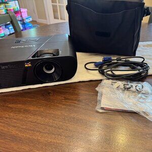 ViewSonic PJD5155 Projector 3300